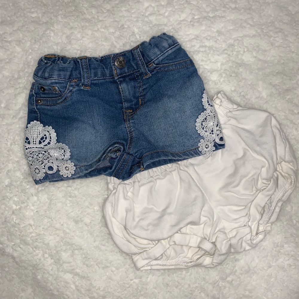 2 Pairs of shorts